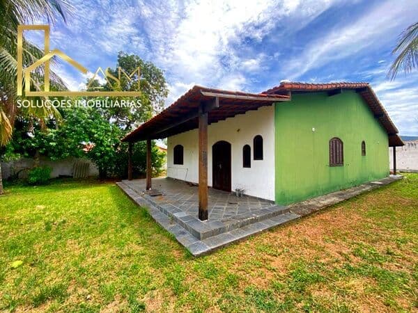 Casa em Terreno de 985 m2, com 3 Quartos (1 Suíte) a 4 Minutos do Centro de Maricá.