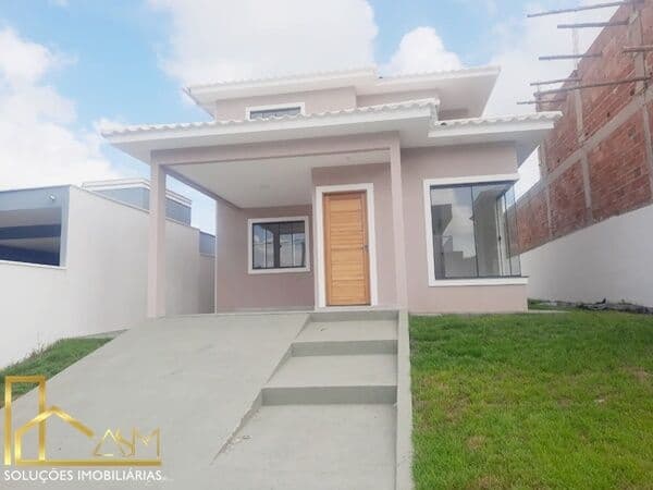Duplex de Fino Acabamento em Excelente Condomínio em Maricá - RJ