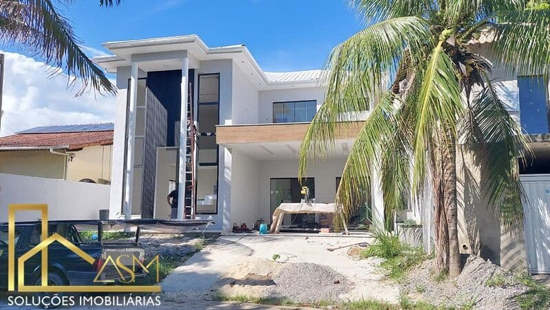 Casa em condomínio, 3 quartos, 2 suítes, 1 dos quartos c/ closet, área gourmet c/ piscina...