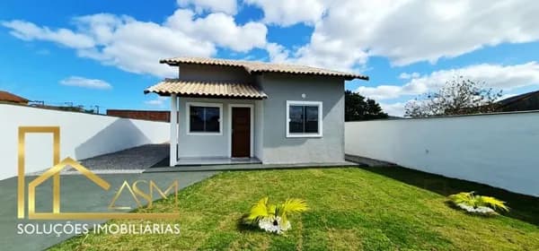 Ótima Casa bem Localizada com 2 Quartos (sendo 1 Suíte), em Itaipuaçú.