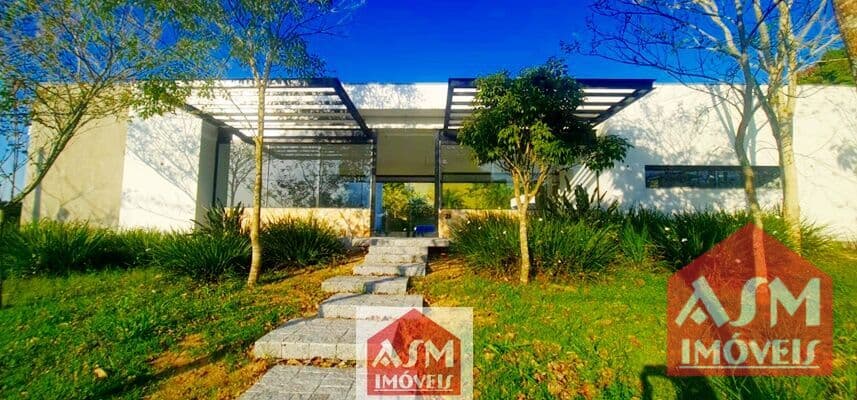 Casa em Terreno de 1110 m2 com 4 Suítes, em Condomínio, em Ubatiba - Maricá - RJ