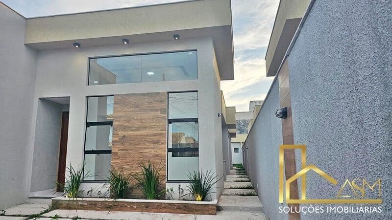 Ótima Casa em Itaipuaçu, com 3 quartos (1 suíte), sala de estar e jantar, piscina, área gourmet c/ churrasqueira…