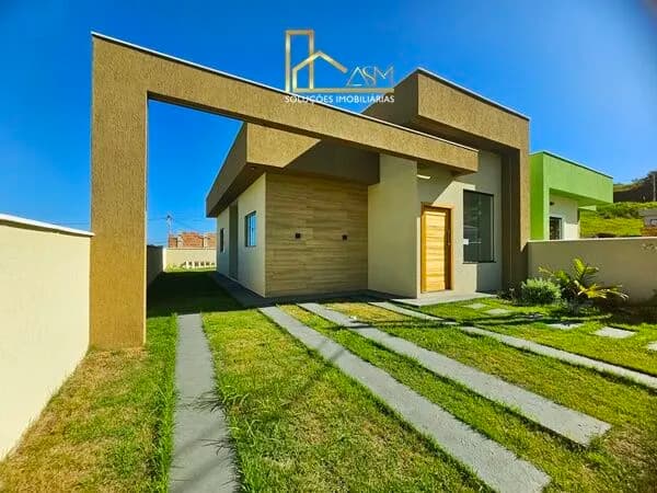 Casa com Projeto Moderno, em Condomínio, 2 Quartos (1 Suíte), Caxito, Maricá, RJ