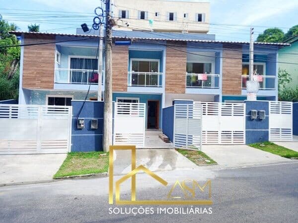 Casa Duplex com 3 Quartos (1 Suíte) em Jacaroá - Maricá - RJ