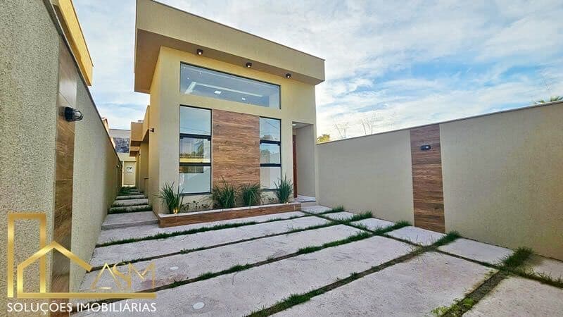 Ótima Casa em Itaipuaçu, com 3 quartos (1 suíte), sala de estar e jantar, área gourmet com churrasqueira…