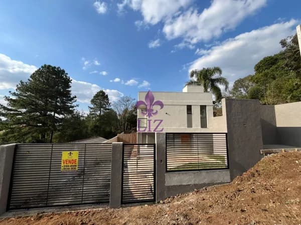 Excelente sobrado com 3 quartos disponível a venda em Quatro Barras