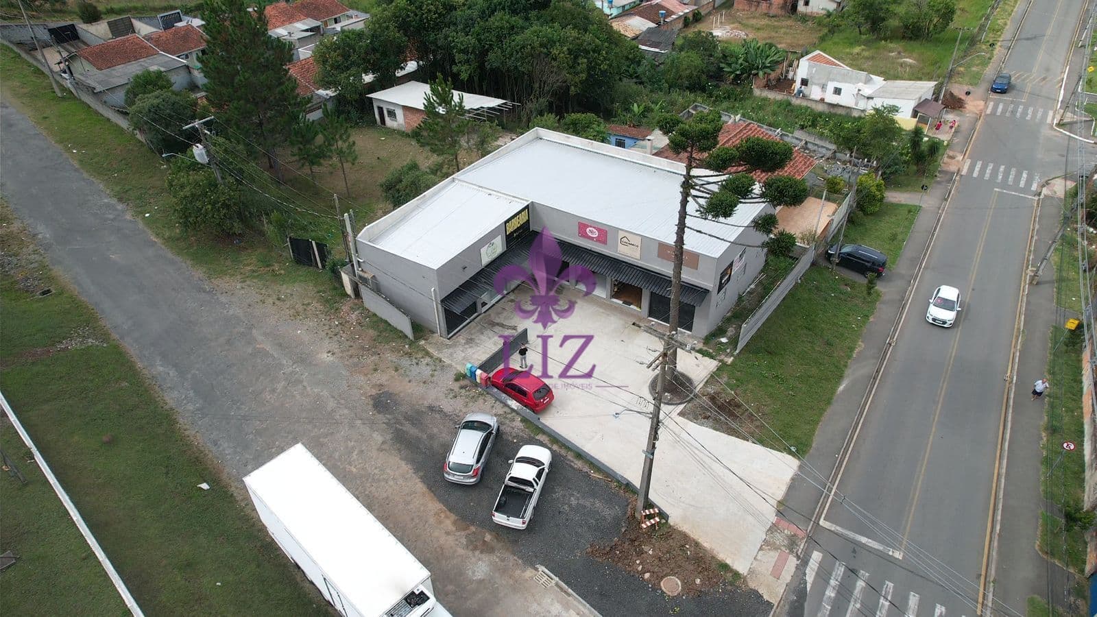 Excelente prédio comercial à venda