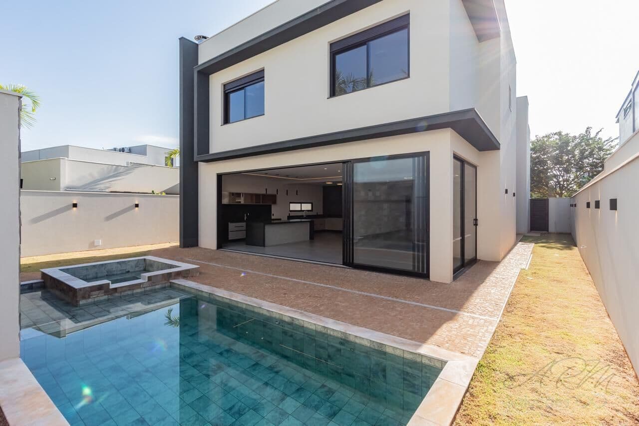 Casa em Ribeirão Preto - Residencial e Empresarial Alphaville