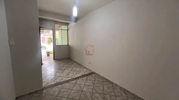 Casa de 2 quartos com quintal no São Luis