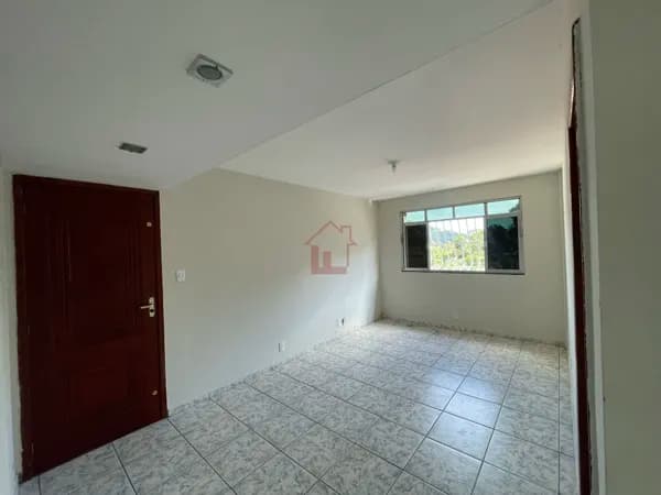 Apartamento de 2 quartos no São Cristóvão