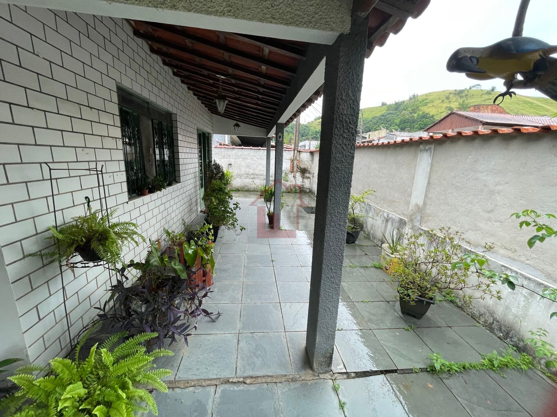 Casa duplex com 3 quartos na Morada da Colonia I