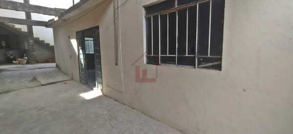Casa com 3 quartos e terraço!