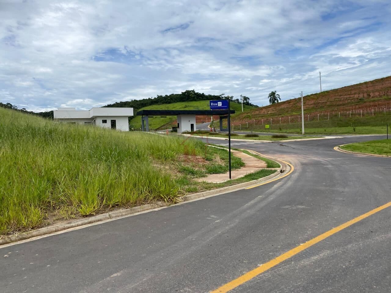 Lote/Terreno em Volta Redonda - São Geraldo