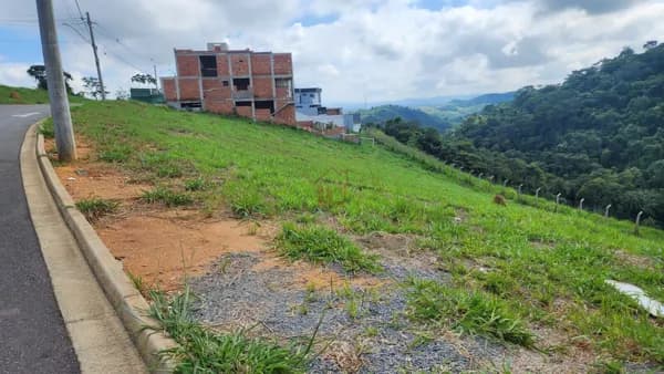 Lote/Terreno em Volta Redonda - Casa de Pedra