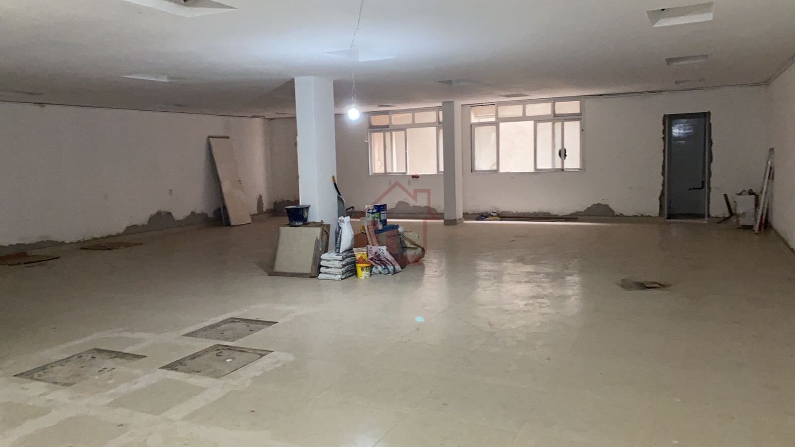 Sala/Conjunto em Volta Redonda - Aterrado
