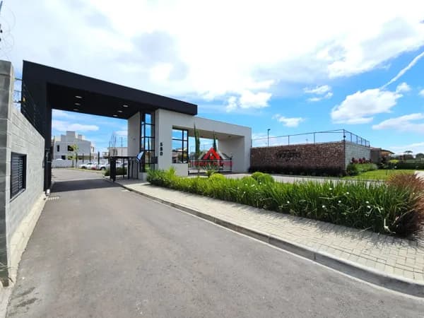 Terreno em Condomínio com 132m² - Costeira - São José dos Pinhais