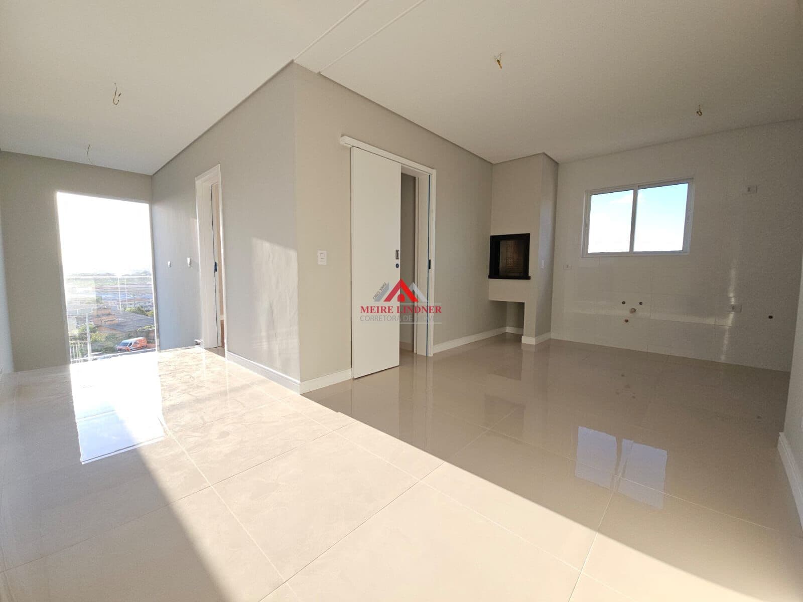 Cobertura 03 dormitórios e 2 suítes com 142m² Total - Centro - São José dos Pinhais.