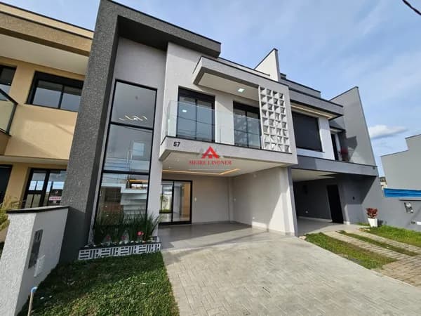 Sobrado em Condomínio 03 Quartos e 1 suíte com 145m²- Costeira - São José dos Pinhais.
