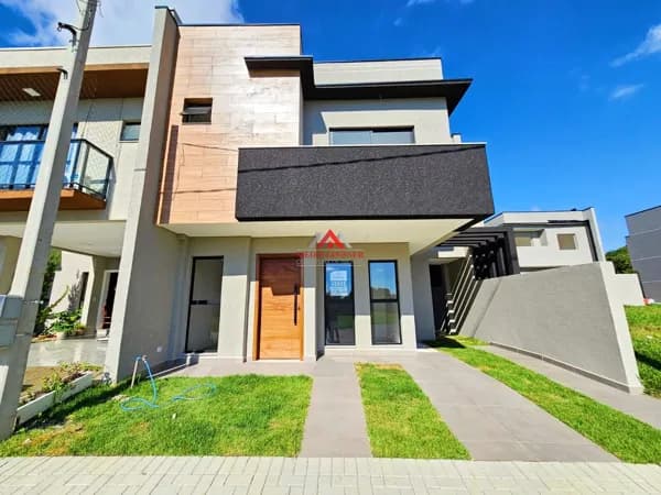 Sobrado com 03 dormitórios à venda, 120m² por R$ 699.000 - Costeira - São José dos Pinhais/PR