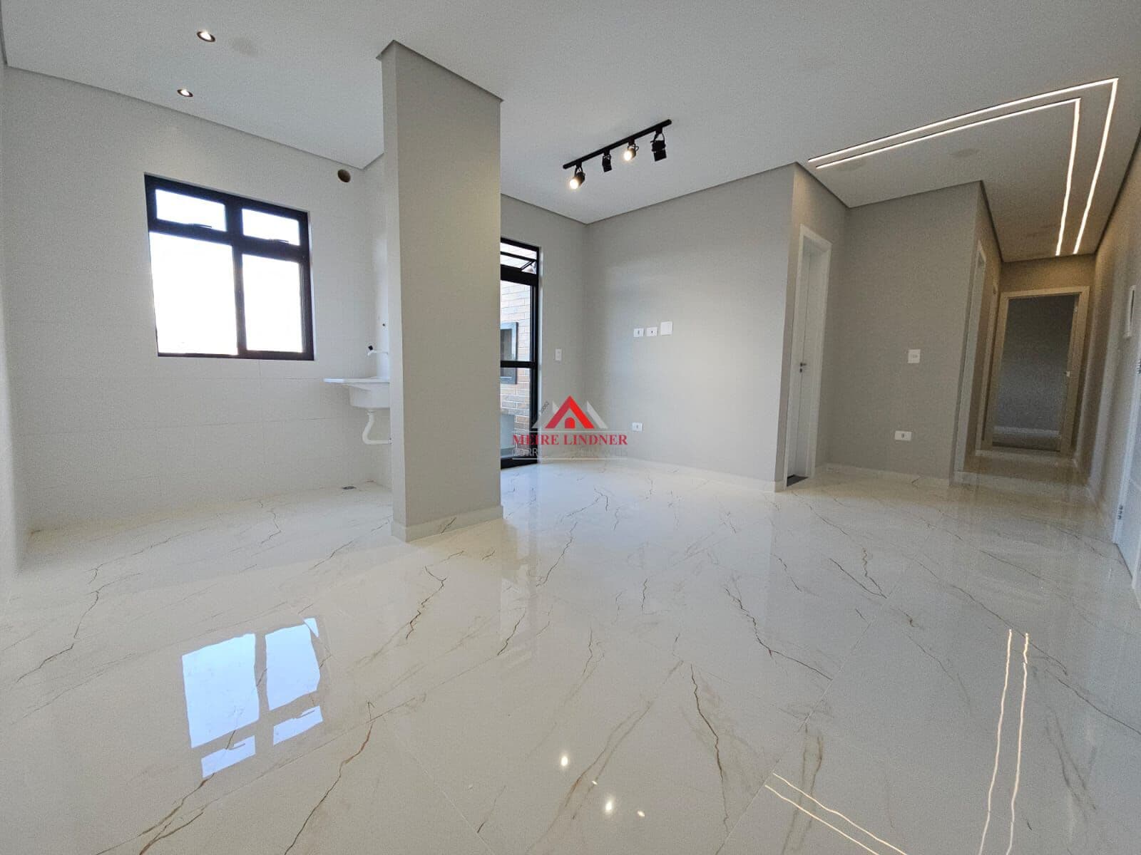 Apartamento 03 dormitórios e 1 suíte com 66m² - São Cristovão - São José dos Pinhais.