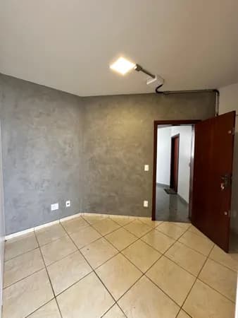 Sala comercial Em edifício para Locação no Centro em Patrocinio MG