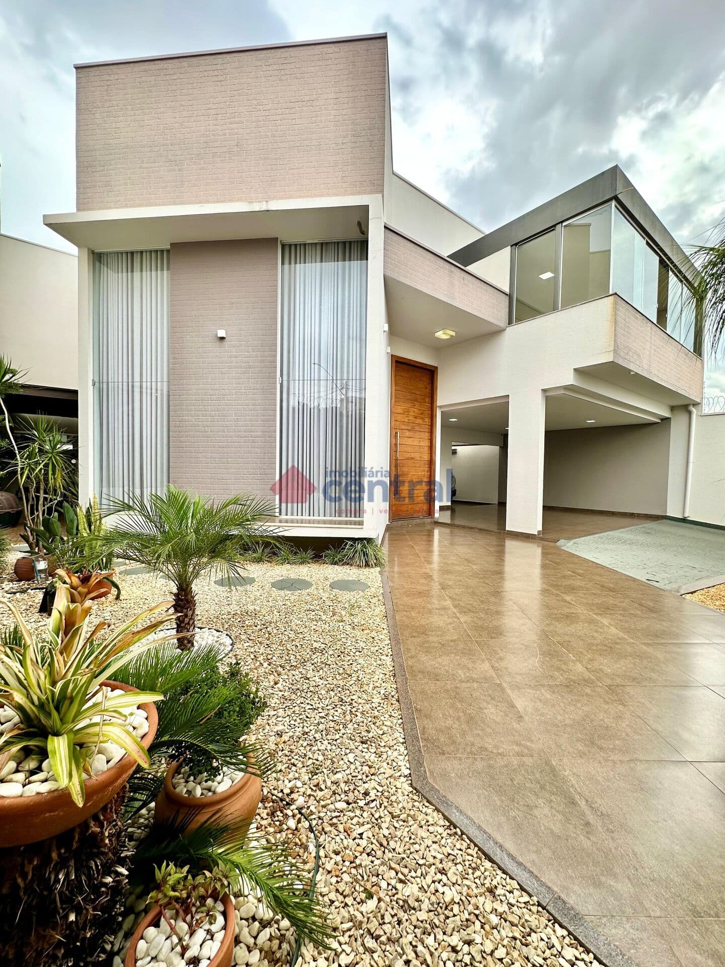 Casa Alto Padrão para Venda no Martim Galego em Patrocinio MG