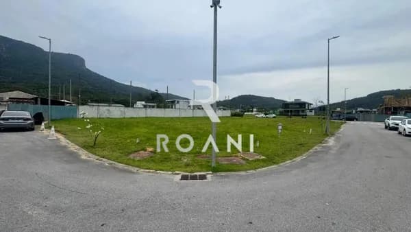 Terreno em Condomínio Reserva da Pedra - Lote de Esquina em 36x