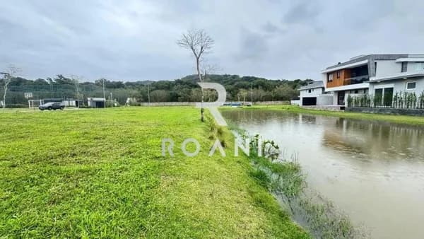 Lote Fundos Lago - Reserva da Pedra em 36x direto