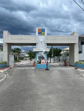 Lote/Terreno em Palhoça - Praia de Fora