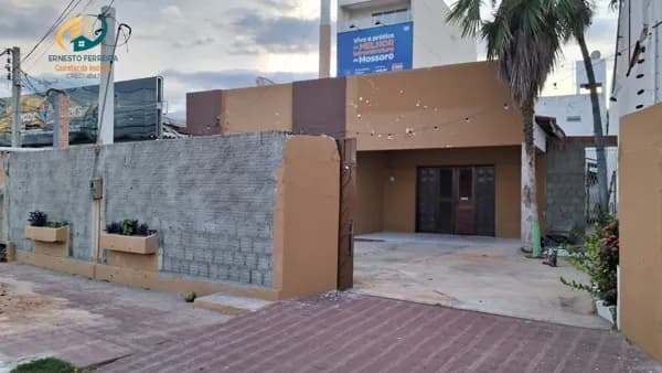 Casa Padrão para Aluguel no Centro vizinho à Estação das Artes