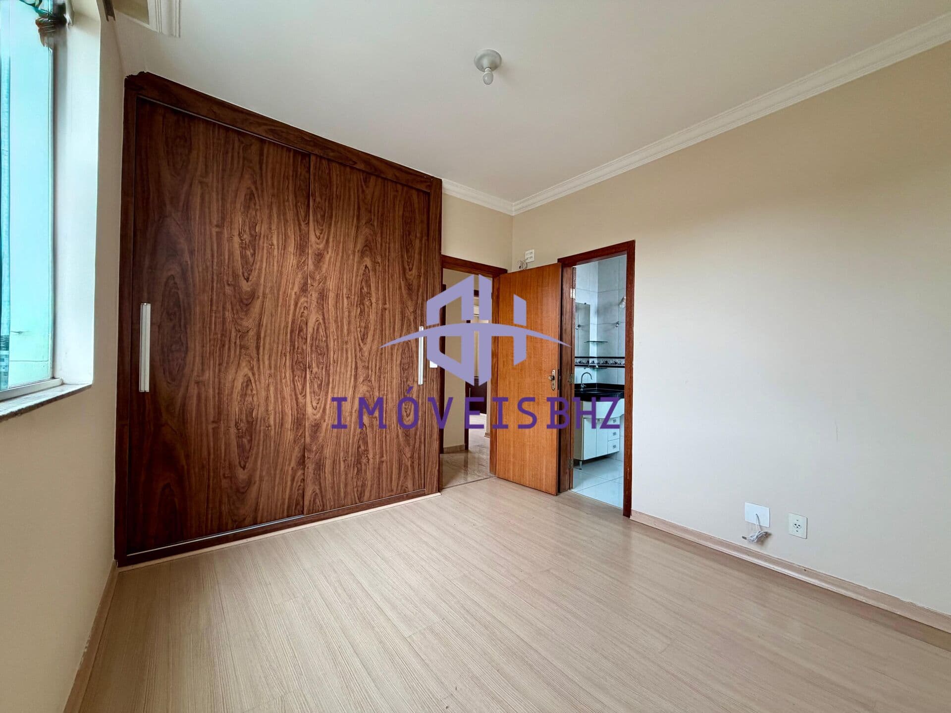 APARTAMENTO A VENDA NO BAIRRO SERRANO COM 3 QUARTOS, 1 SUÍTE, 2 VAGAS