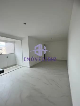 Apartamento de 2 quartos, suite e elevador, com lazer completo.