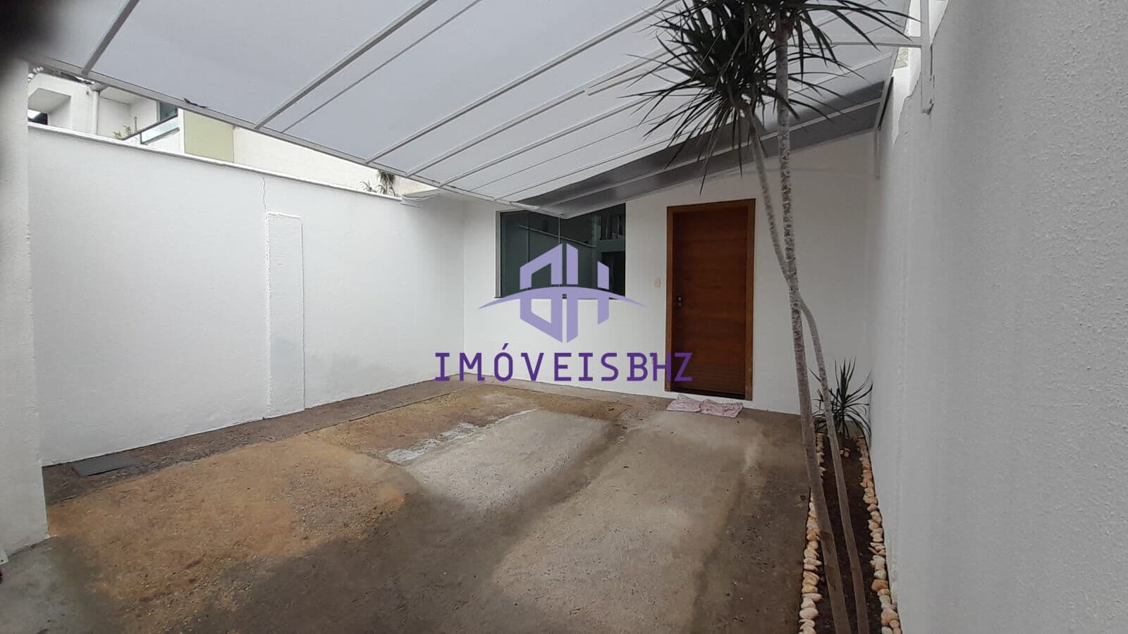 Casa a venda 2 quartos, sendo 2 suites, aquecimento solar e mais...