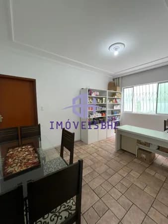 APARTAMENTO DE 2 QUARTOS MONTADOS, AREA EXTERNA E VAGA DE GARAGEM DEMARCADA