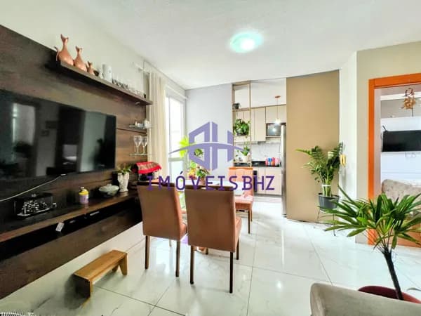 Apartamento à venda em condomínio fechado, com 2 quartos e 1 vaga de garagem coberta.