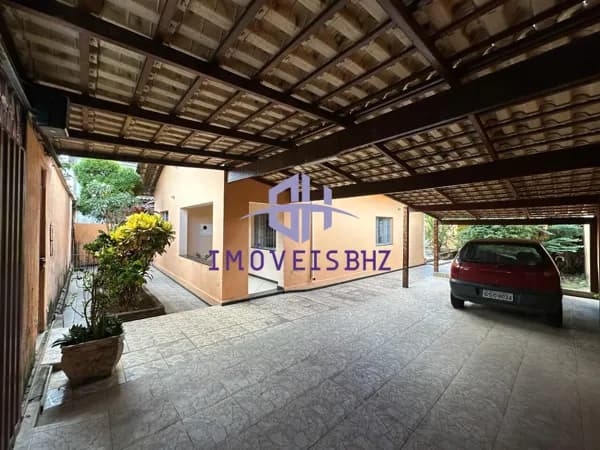 CASA A VENDA NO BAIRRO PINDORAMA COM 4 QUARTOS, 2 BANHEIROS, 3 VAGAS E HABITE-SEPARA GARAGEM