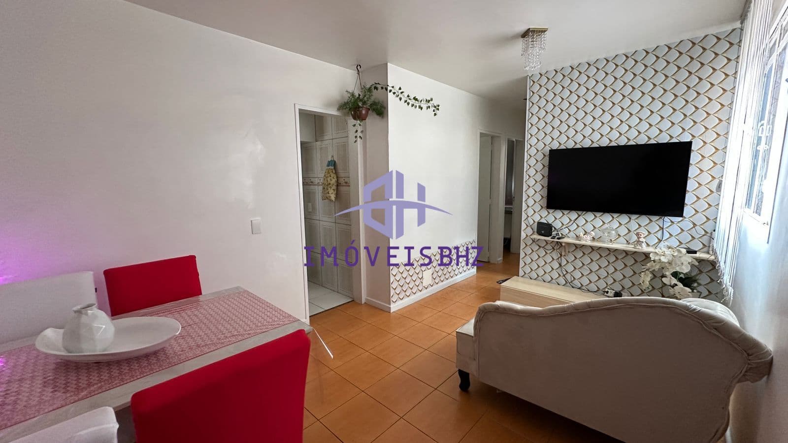 Apartamento com 3 Quartos e 1 banheiro à Venda, 57 m² por R$ 330.000