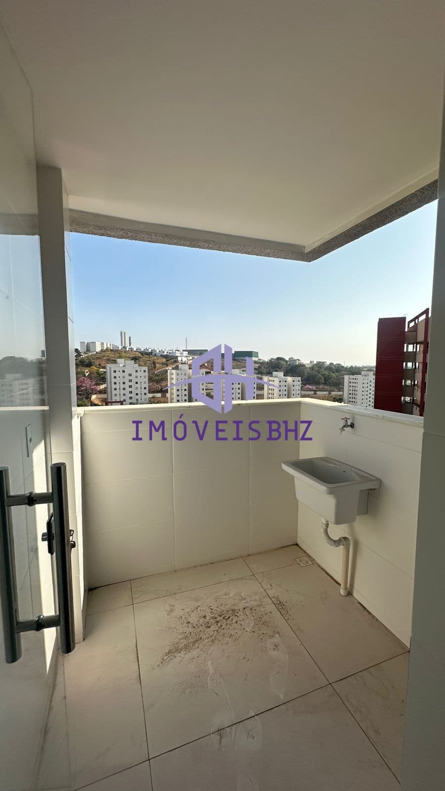 APARTAMENTO DE 3 QUARTOS, SUITE 2 VAGAS ELEVADOR NO CABRAL