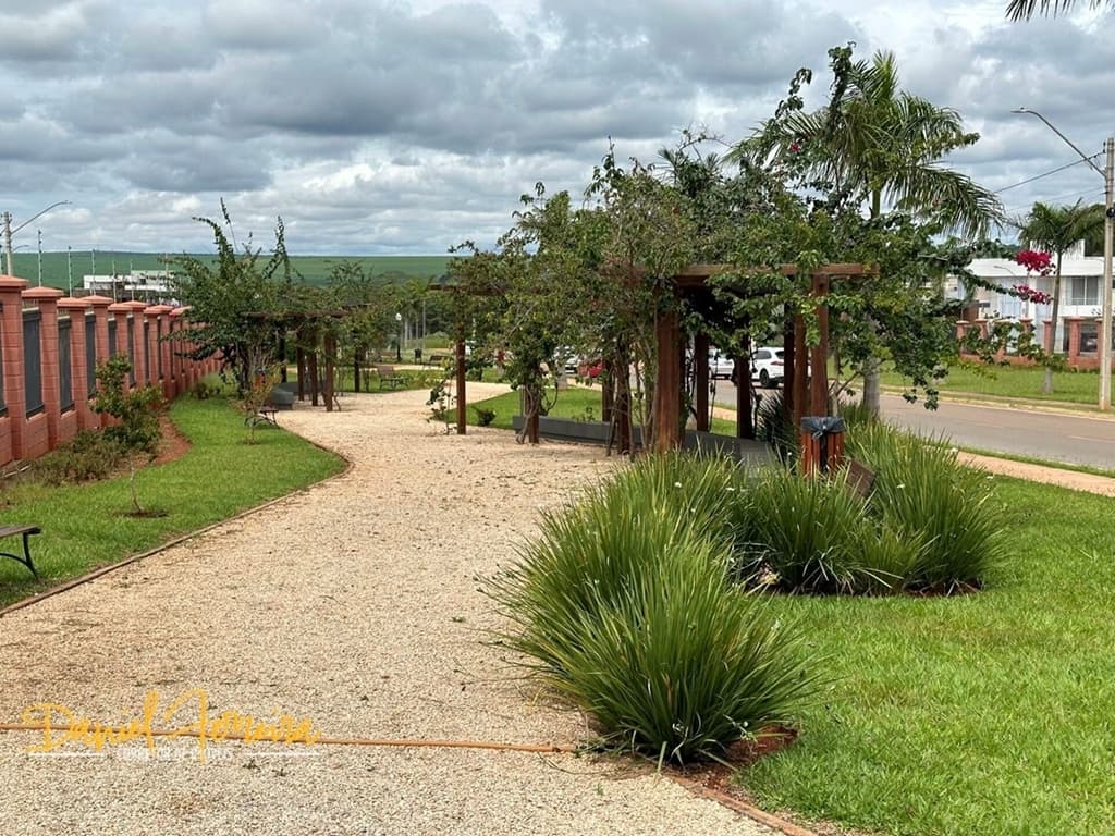 Lote com 400 m² totalmente regularizado - Nascente, totalmente plano