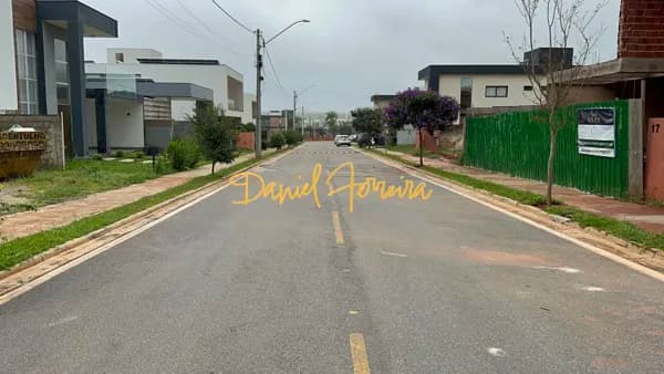 Lote à venda com 400 m² no Condomínio Le Jardin - DF