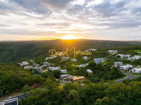Lote à venda - Condomínio Santa Monica