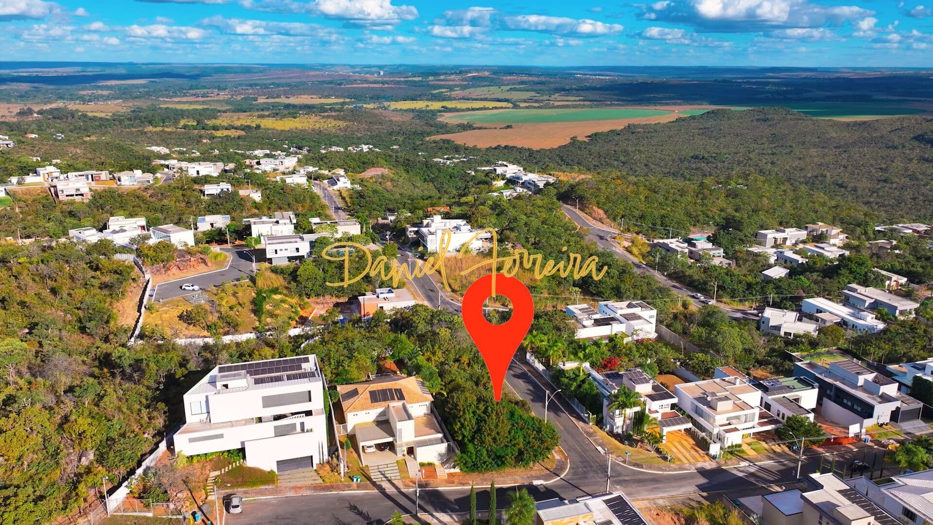 Lote de esquina no Condomínio Santa Monica - Travessa das Tulipas