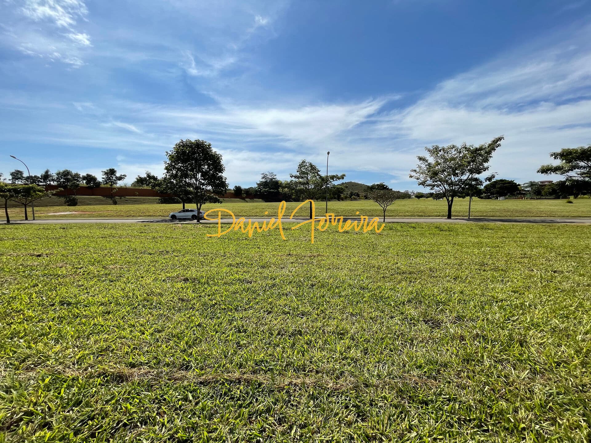 ÓTIMO LOTE COM 556 M² - LOTE PLANO - CONDOMÍNIO ALPHAVILLE RESIDENCIAL I.