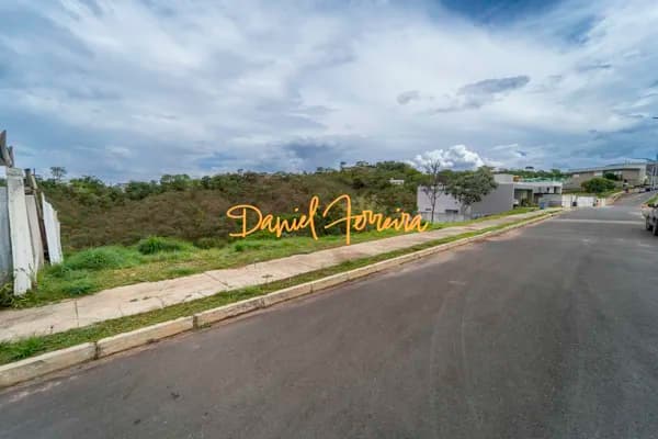 Lote com Vista Livre Permanente no Condomínio Maxximo Garden