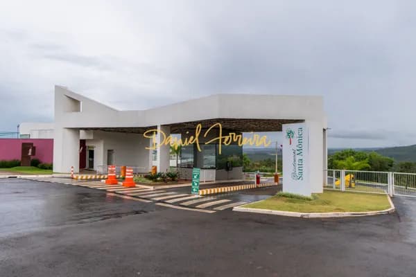 Lote plano e nascente na Travessa Andorinhas