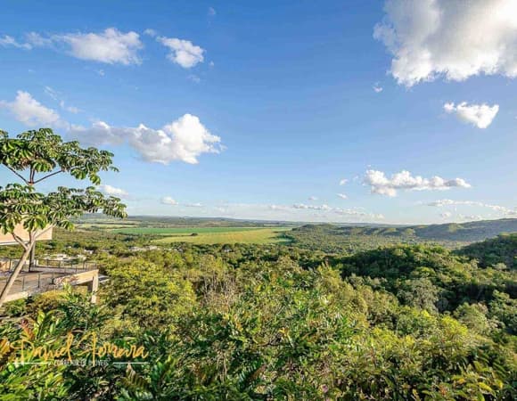 Lote vazado e de esquina na Travessa Itiquira