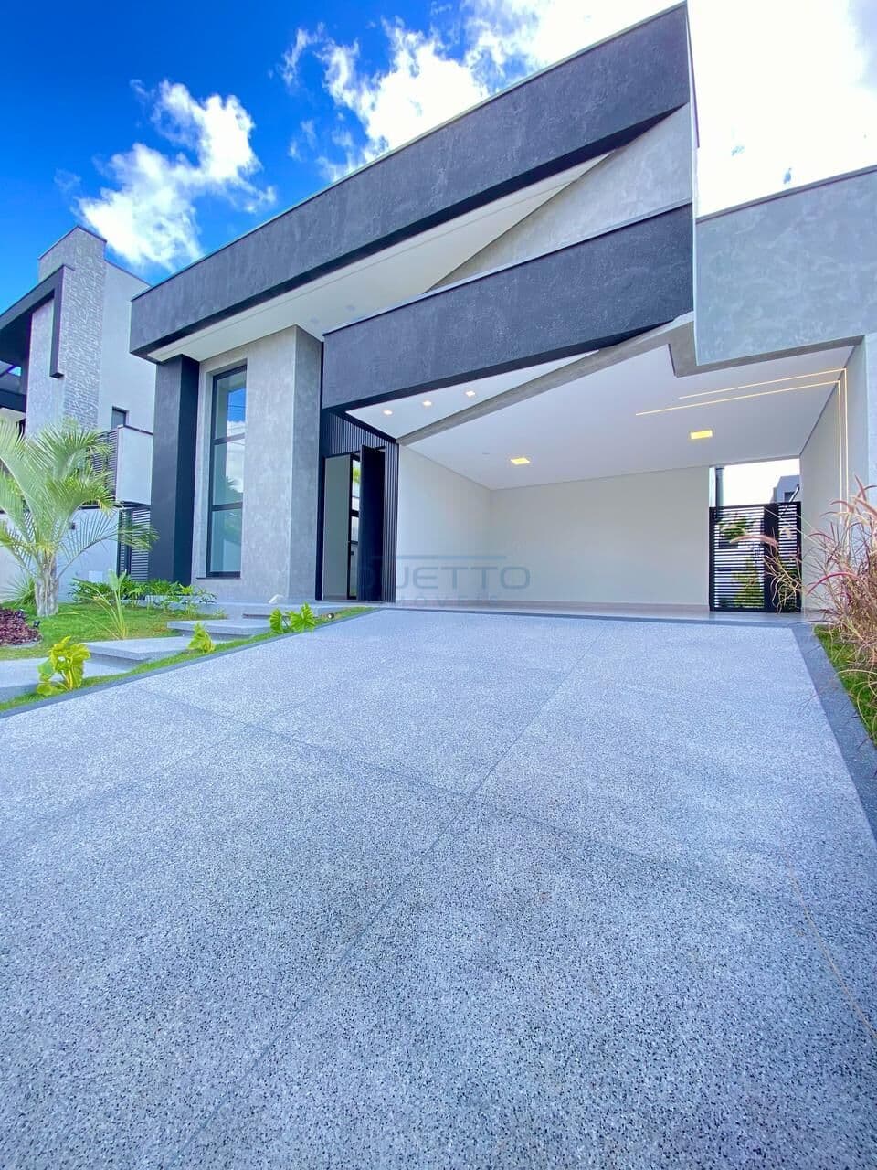 Casa Alto Padrão de 03 suítes, à venda no Residencial Granja Anita, Mogi das Cruzes - SP