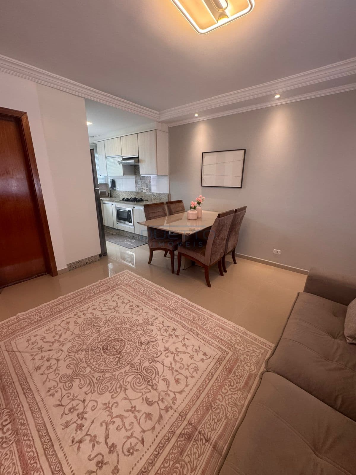 Casa de 02 dormitórios em Condomínio Villagio, à venda na Vila São Paulo, Mogi das Cruzes - SP