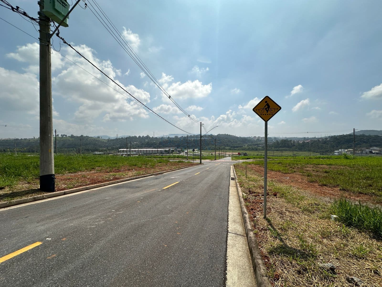 Terreno plano de 176m², à venda no Condomínio Paradise Gardens, Mogi das Cruzes - SP