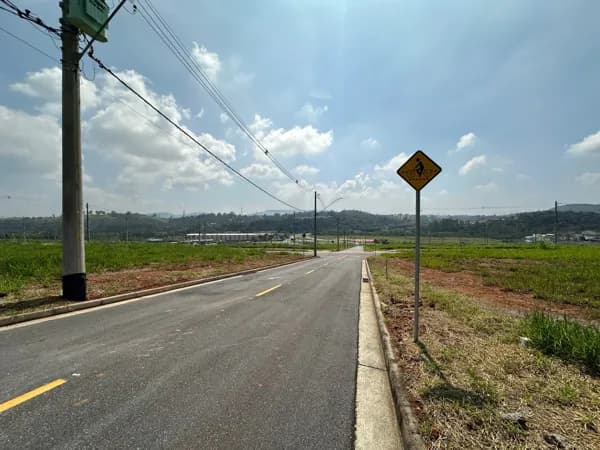 Terreno plano de 176m², à venda no Condomínio Paradise Gardens, Mogi das Cruzes - SP